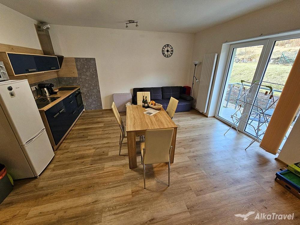 Moderni Apartman Horni Marsov - By Alka Exterior photo